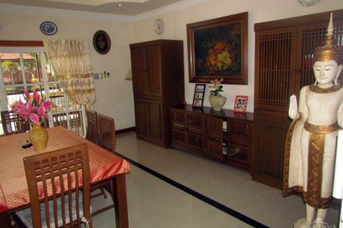 Casa de 9 dormitorios en Pattaya, Tailandia № 19933 - foto 4