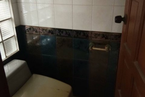 Casa de 4 dormitorios en Bangkok, Tailandia № 21931 - foto 5