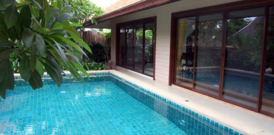 Casa de 4 dormitorios en Jomtien Beach, Pattaya, Tailandia № 19701