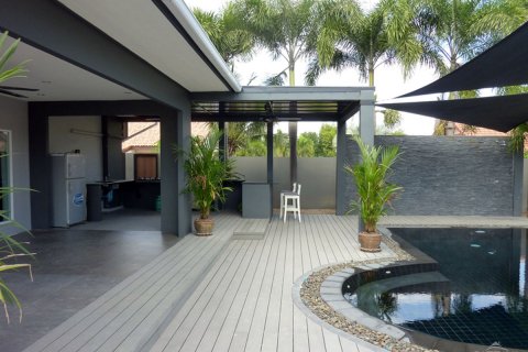 Casa de 4 dormitorios en Pattaya, Tailandia № 19839 - foto 8