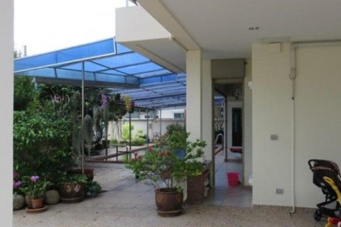 Casa de 4 dormitorios en Pattaya, Tailandia № 21614 - foto 29