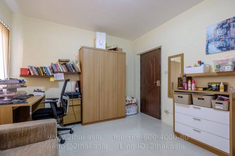 Casa de 4 dormitorios en Pattaya, Tailandia № 22216 - foto 6