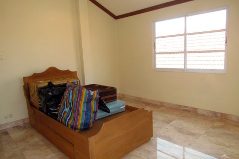Casa de 3 dormitorios en Pattaya, Tailandia № 23491 - foto 12