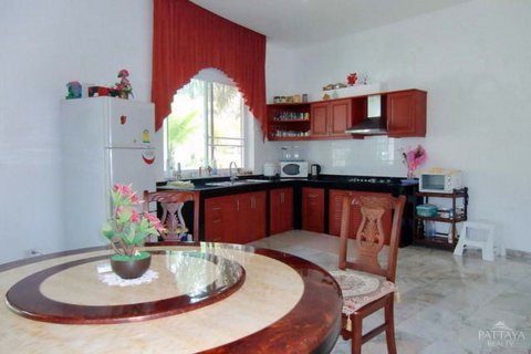 Casa de 5 dormitorios en Pattaya, Tailandia № 23095 - foto 6