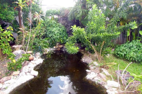 Casa de 5 dormitorios en Pattaya, Tailandia № 20120 - foto 14