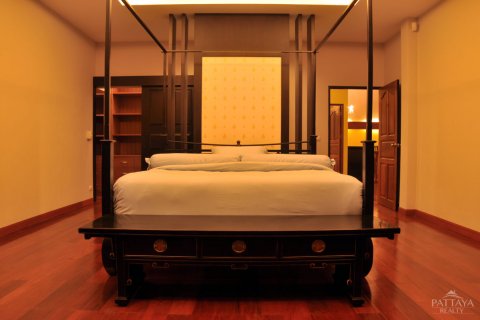 Casa de 4 dormitorios en Pattaya, Tailandia № 23448 - foto 7