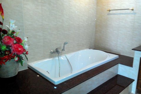 Condominio de 1 dormitorio en Jomtien Beach, Pattaya, Tailandia № 19954 - foto 12