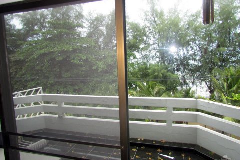 Casa de 4 dormitorios en Jomtien Beach, Pattaya, Tailandia № 23468 - foto 18