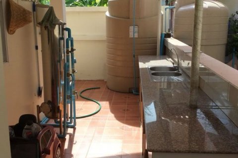 Casa de 3 dormitorios en Pattaya, Tailandia № 21655 - foto 12