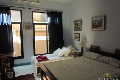 Casa de 2 dormitorios en Pattaya, Tailandia № 21728 - foto 8
