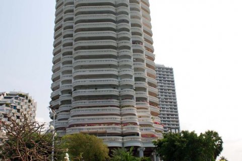 Condominio de 4 dormitorios en Pattaya, Tailandia № 22684 - foto 3
