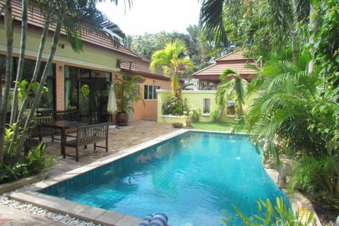 Casa de 2 dormitorios en Pattaya, Tailandia № 21728 - foto 26