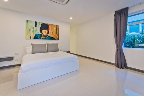 Casa de 5 dormitorios en Pattaya, Tailandia № 21797 - foto 12