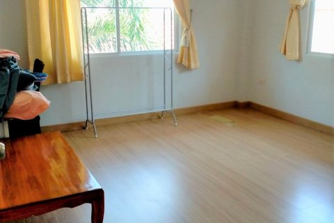 Casa de 3 dormitorios en Pattaya, Tailandia № 22376 - foto 7
