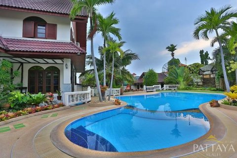 Casa de 4 dormitorios en Pattaya, Tailandia № 21374 - foto 5