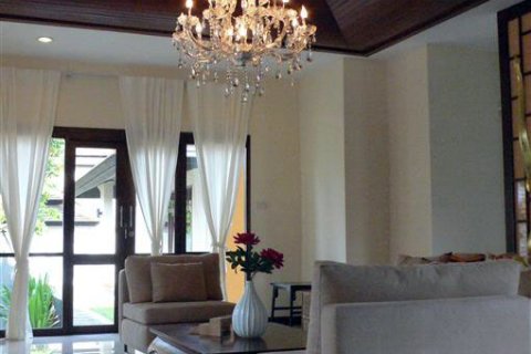 Casa de 5 dormitorios en Pattaya, Tailandia № 19892 - foto 10