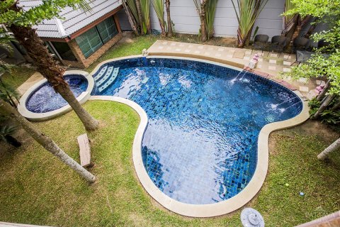 Casa de 4 dormitorios en Pattaya, Tailandia № 23233 - foto 14