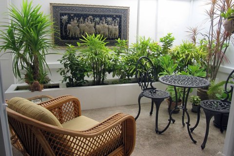 Casa de 3 dormitorios en Pattaya, Tailandia № 22996 - foto 22