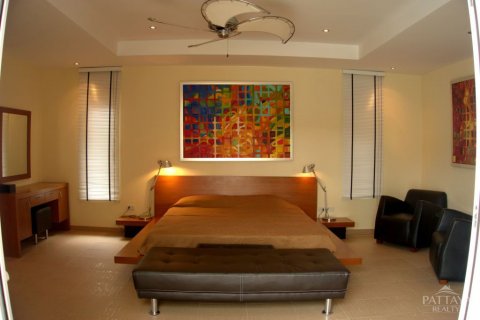Casa de 5 dormitorios en Pattaya, Tailandia № 23316 - foto 10
