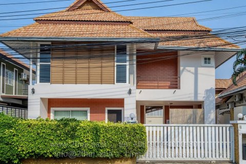 Casa de 4 dormitorios en Pattaya, Tailandia № 22216 - foto 19