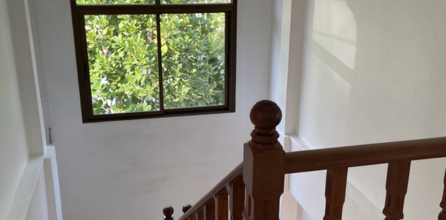 Casa de 3 dormitorios en Jomtien Beach, Pattaya, Tailandia № 21938