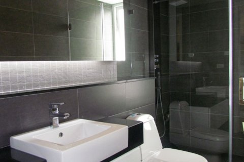 Condominio de 2 dormitorios en Pattaya, Tailandia № 23388 - foto 5