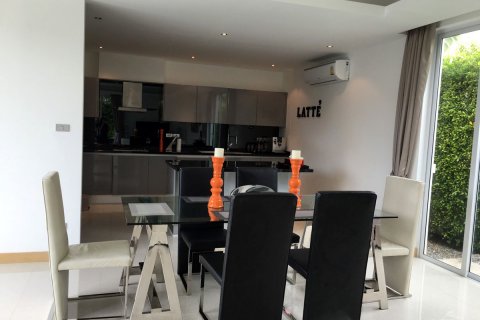 Casa de 3 dormitorios en Pattaya, Tailandia № 21569 - foto 5