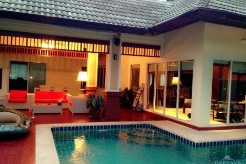 Casa de 3 dormitorios en Pattaya, Tailandia № 24250 - foto 8