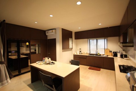Casa de 5 dormitorios en Pattaya, Tailandia № 22396 - foto 20
