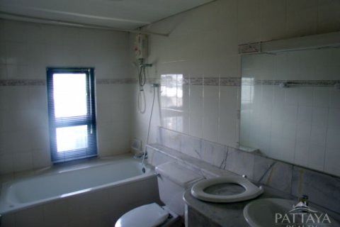 Casa de 3 dormitorios en Pattaya, Tailandia № 22632 - foto 8