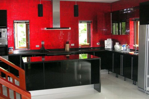 Casa de 4 dormitorios en Pattaya, Tailandia № 23209 - foto 12