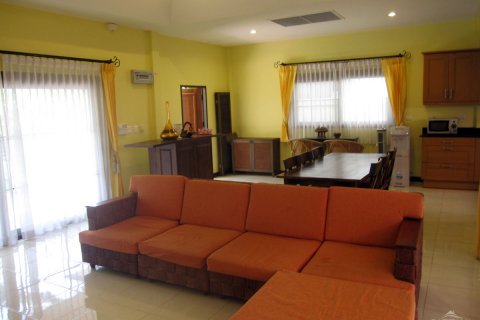 Casa de 2 dormitorios en Jomtien Beach, Pattaya, Tailandia № 23442 - foto 10