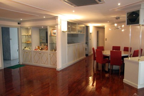 Condominio de 4 dormitorios en Pattaya, Tailandia № 23318 - foto 9