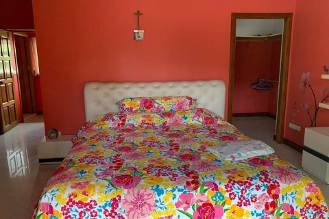 Casa de 3 dormitorios en Pattaya, Tailandia № 22199 - foto 12