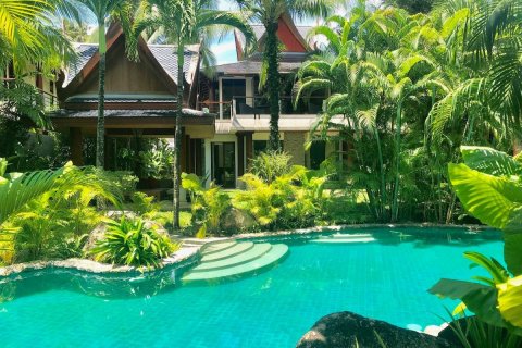 Casa de 3 dormitorios en Surin, Tailandia № 3845