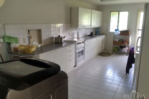 Casa de 5 dormitorios en Pattaya, Tailandia № 20317 - foto 18