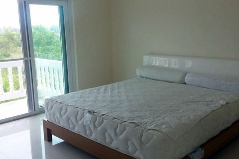 Casa de 8 dormitorios en Pattaya, Tailandia № 24024 - foto 3