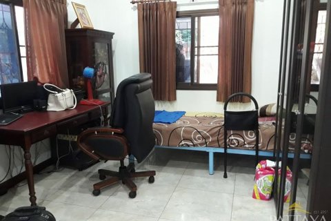 Casa de 3 dormitorios en Pattaya, Tailandia № 21584 - foto 3