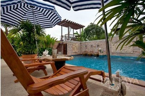 Casa de 2 dormitorios en Pattaya, Tailandia № 23809 - foto 4