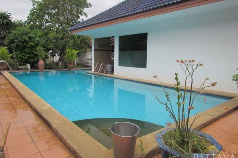 Casa de 4 dormitorios en Pattaya, Tailandia № 21627 - foto 8