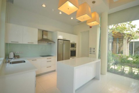 Casa de 3 dormitorios en Phuket, Tailandia № 22370 - foto 11