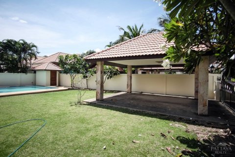 Casa de 3 dormitorios en Pattaya, Tailandia № 19879 - foto 2