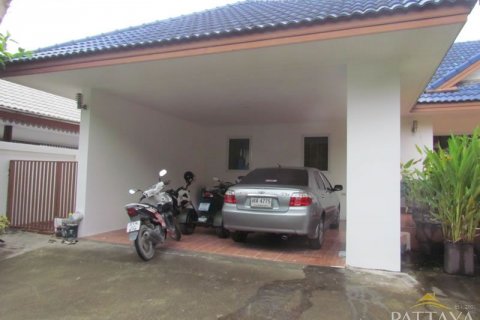 Casa de 4 dormitorios en Pattaya, Tailandia № 21627 - foto 4