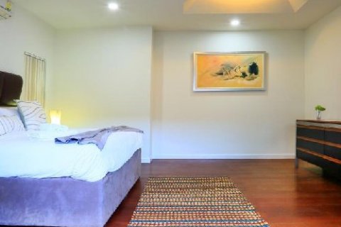 Casa de 5 dormitorios en Pattaya, Tailandia № 20989 - foto 10