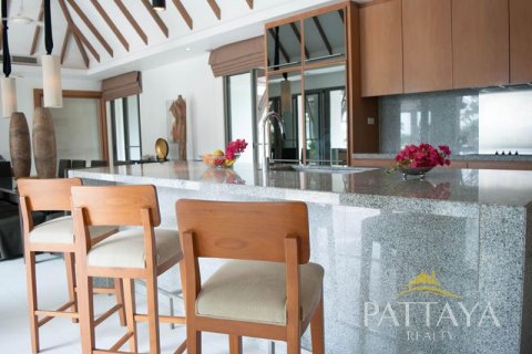 Casa de 5 dormitorios en Pattaya, Tailandia № 21113 - foto 6