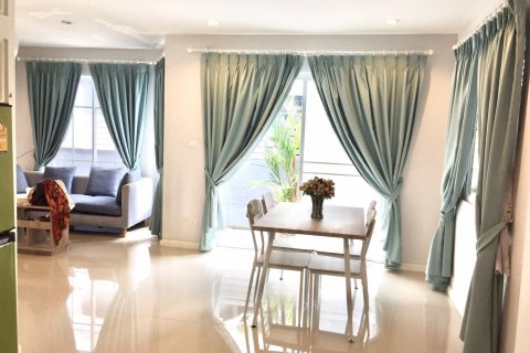 Casa de 3 dormitorios en Pattaya, Tailandia № 22352 - foto 5