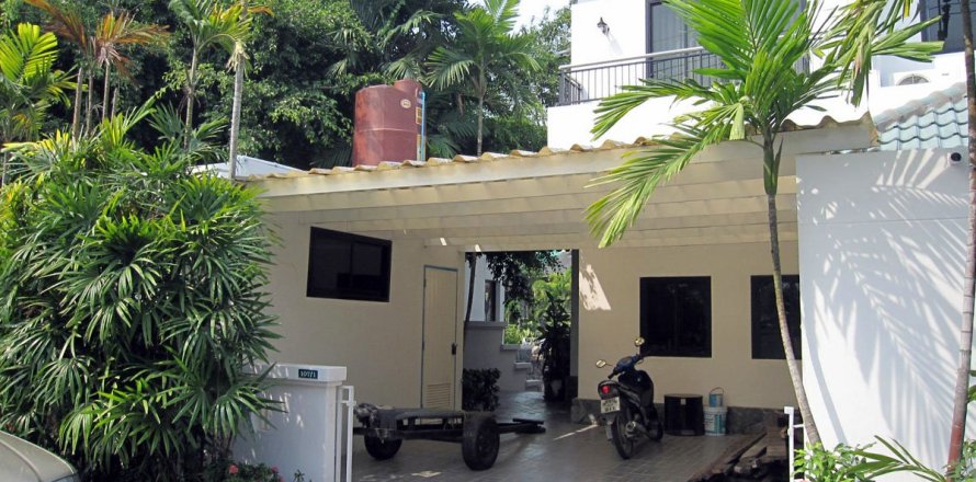 Casa de 3 dormitorios en Pattaya, Tailandia № 22642