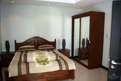 Casa de 3 dormitorios en Pattaya, Tailandia № 22839 - foto 4