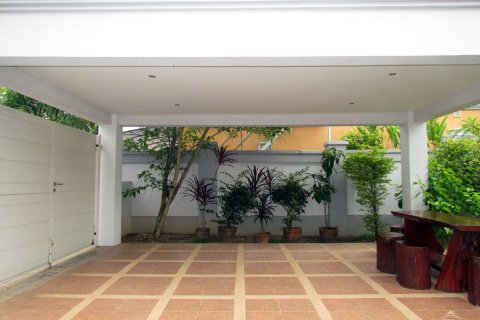 Casa de 3 dormitorios en Pattaya, Tailandia № 23424 - foto 15