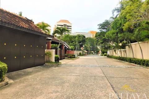 Casa de 5 dormitorios en Jomtien Beach, Pattaya, Tailandia № 23851 - foto 4